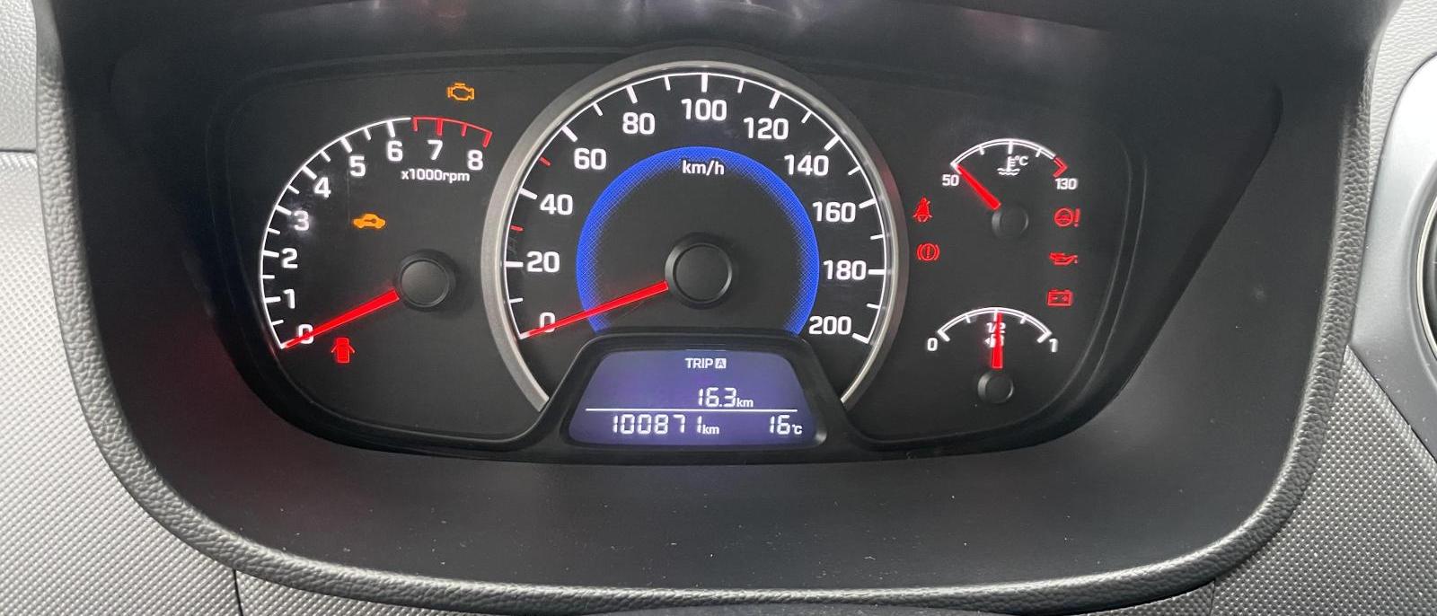 Hyundai i10 1.0 67cv
